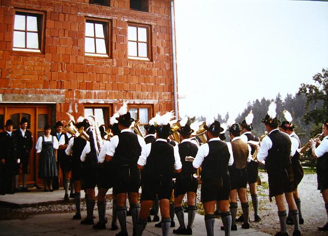 002 Fahnenmutter